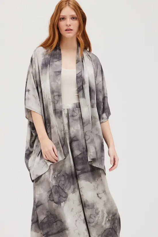 Load image into Gallery viewer, Misty Tie Dye Kimono - Smoke
