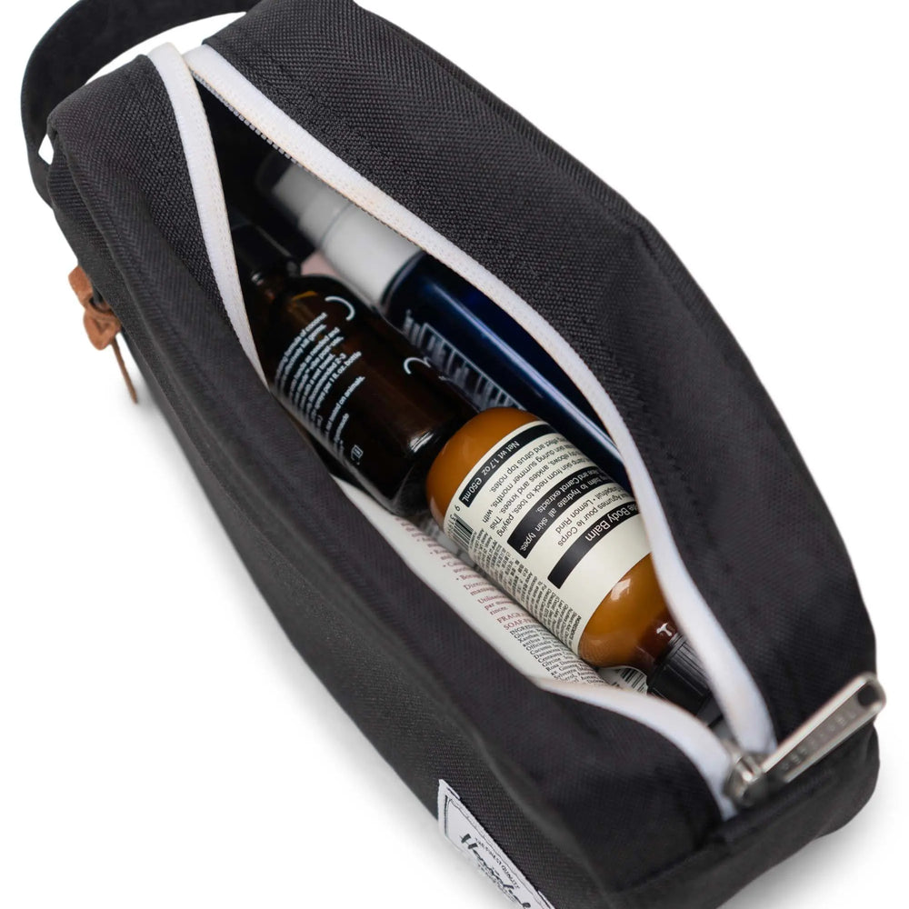 Herschel Chapter Travel Kit