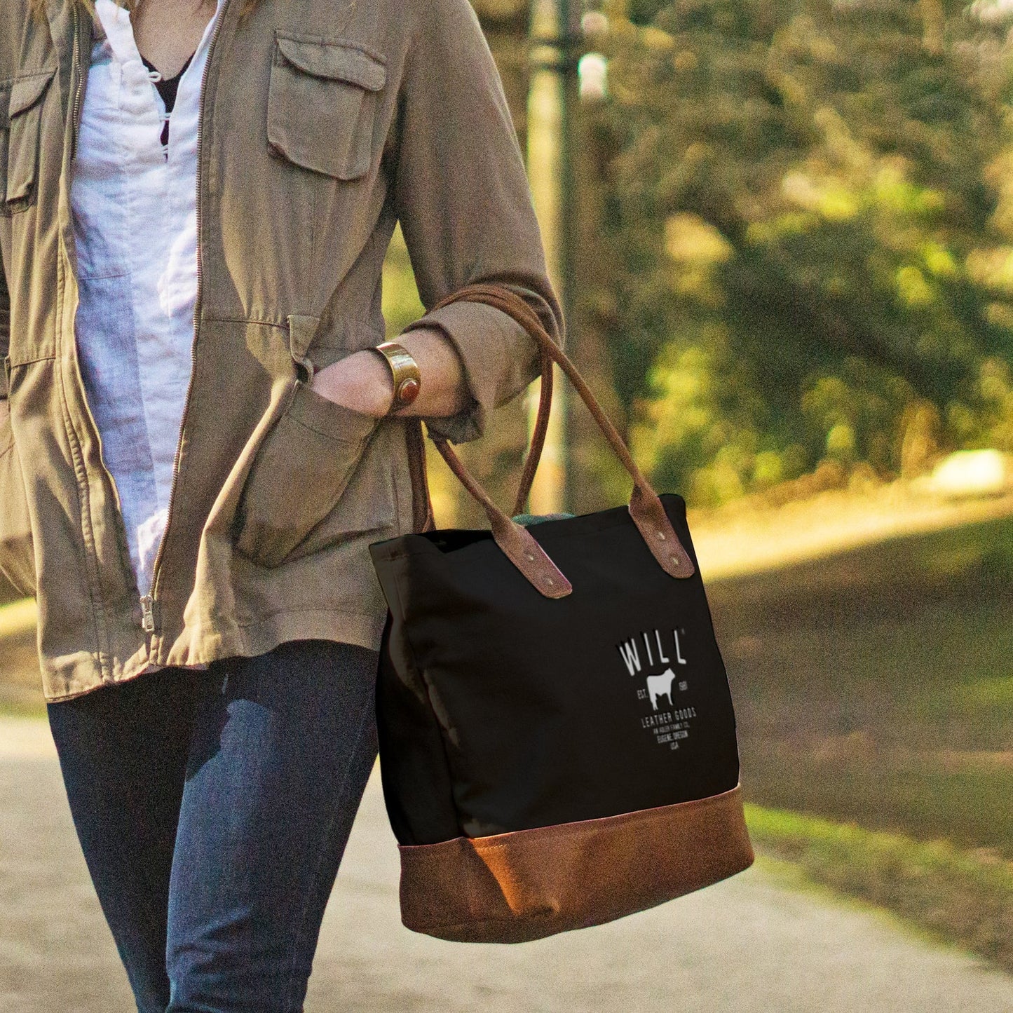 Person carrying the Will Leather Goods Utility Tote in Black