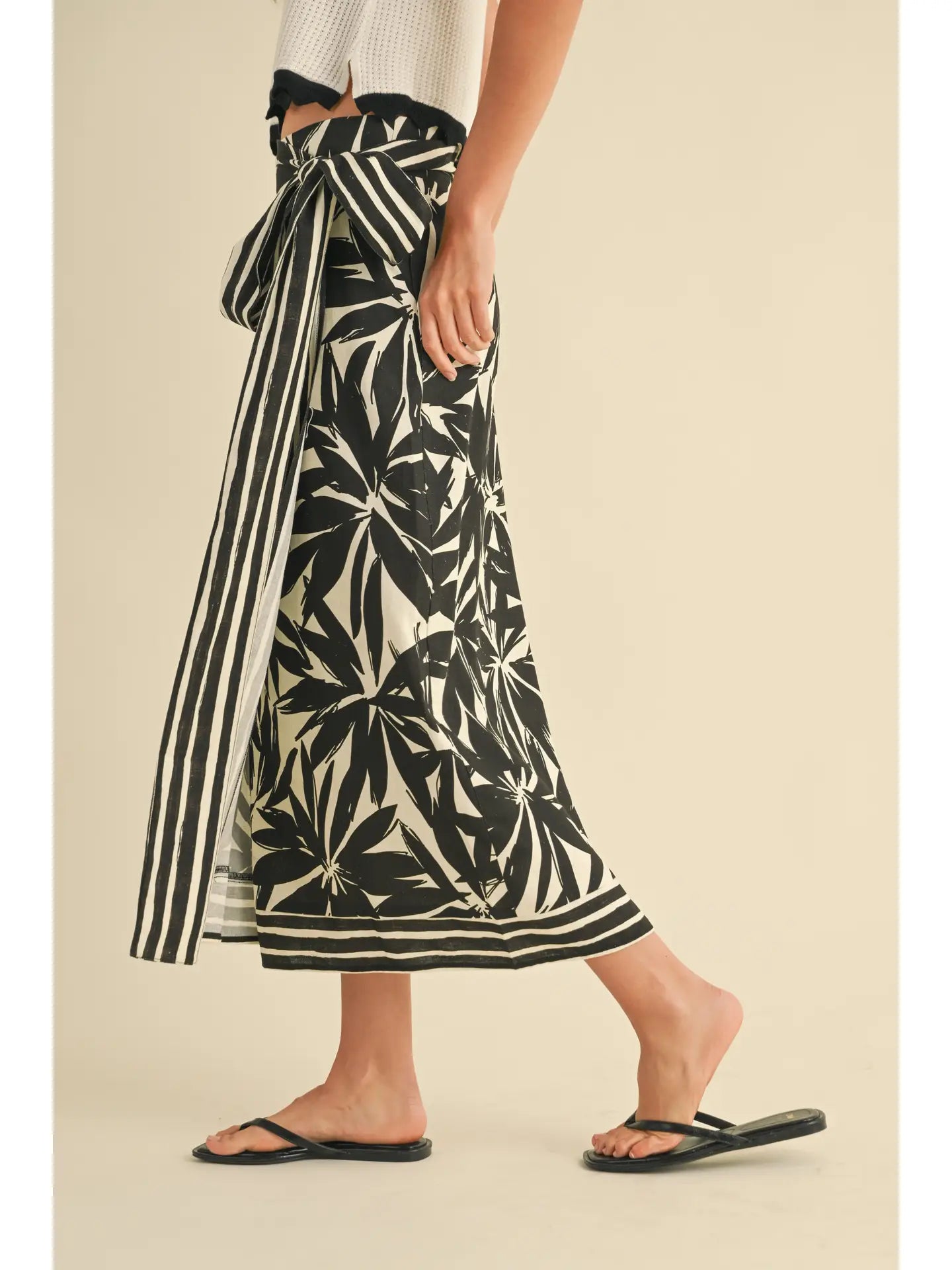 Floral print skirt with wrap side tie detail