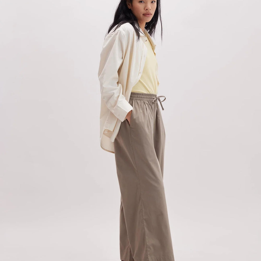 The Warm Grey Venice Drawstring Pants by Richer Poorer