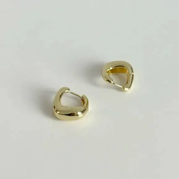 Tramps + Thieves Le Sculpt Cubby Hoops