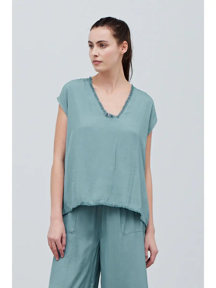 
                      
                        The short sleeve High Tide Shell Blouse sold at Harbour Thread
                      
                    