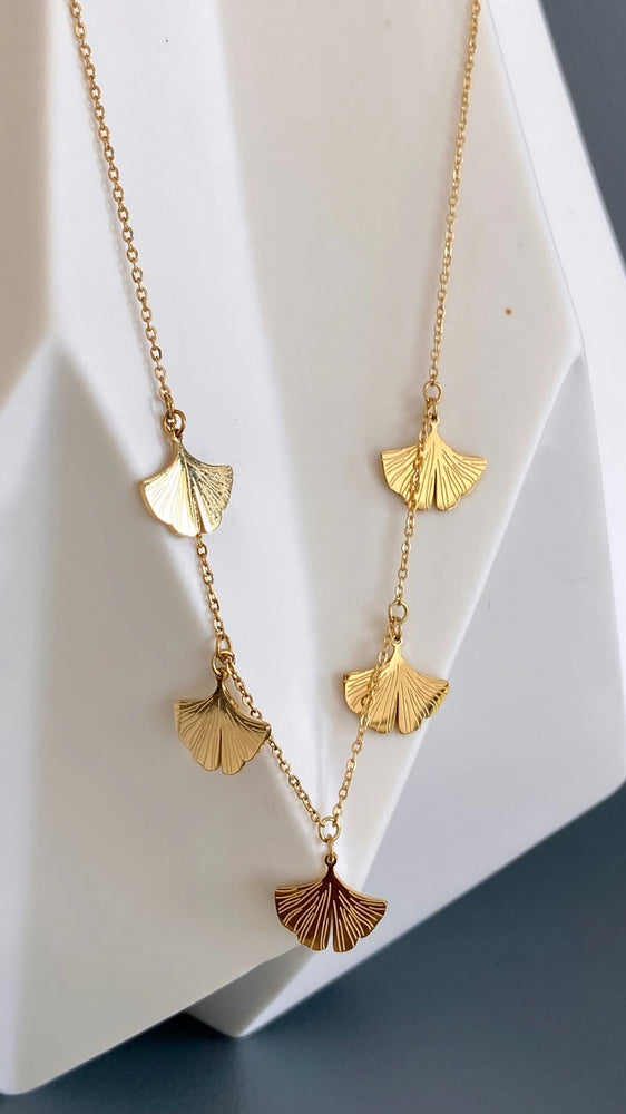 Ma Cocotte Gingko Necklace