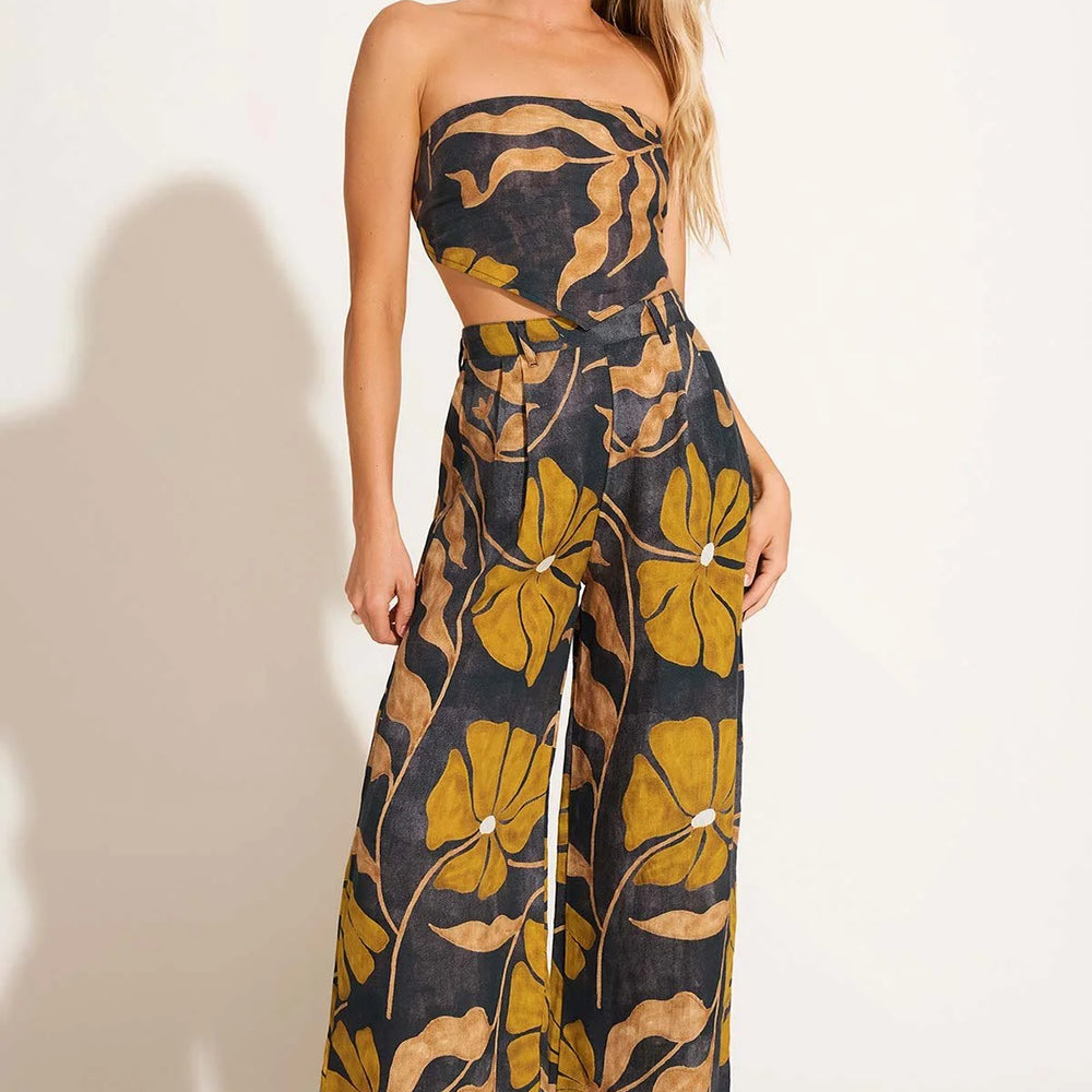 
                      
                        The Vitamin A The Getaway Pant is available at Harbour Thread in the color Kelp Flower
                      
                    