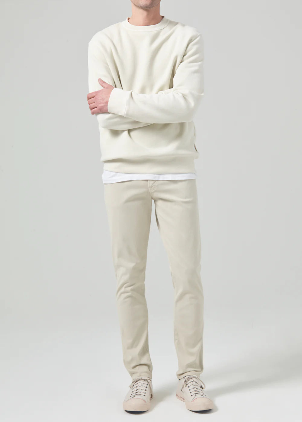 Front view of the Citizens Of Humanity London Tapered Slim Stretch Sateen in the color Willow
