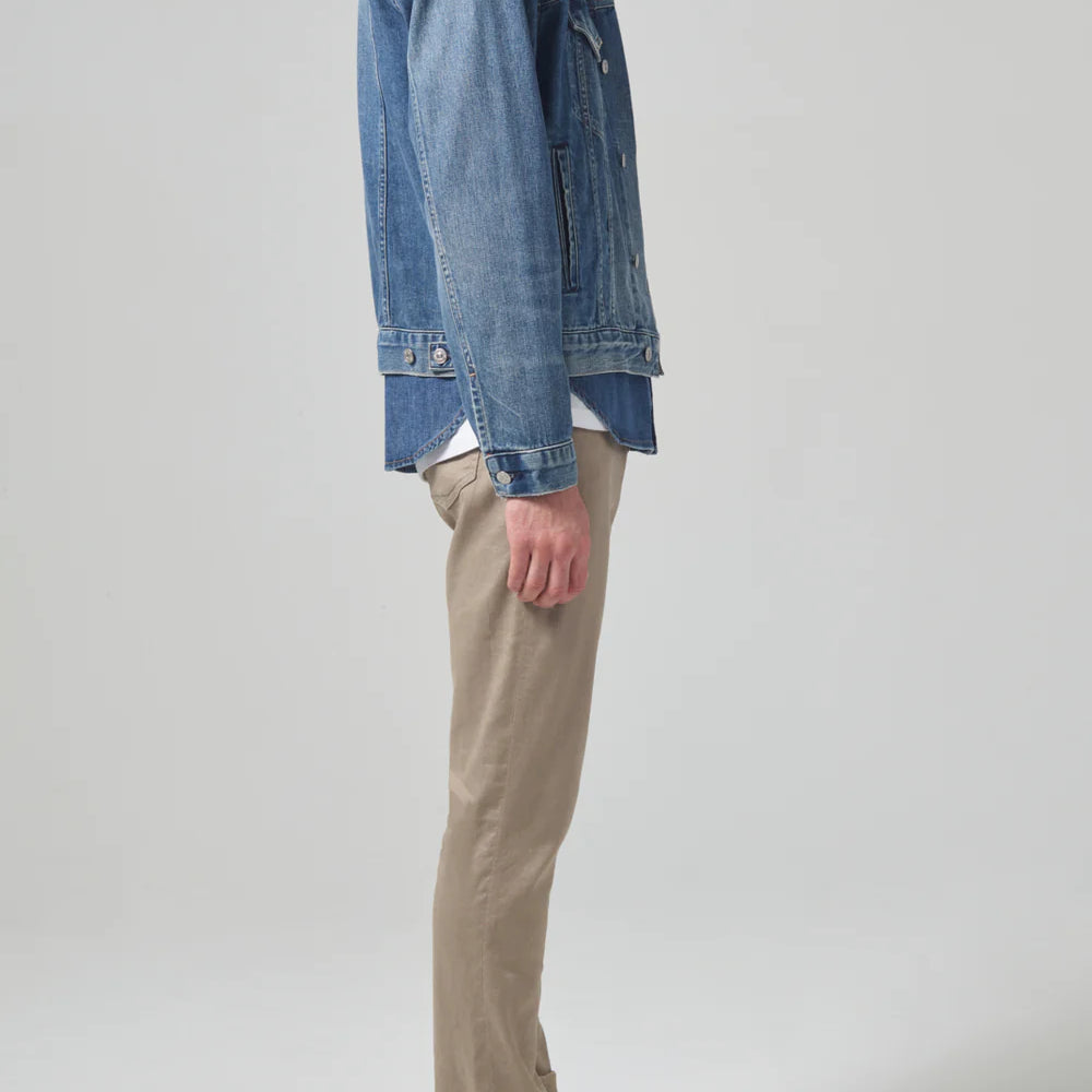 
                      
                        Side view of the Citizens Of Humanity Gage Slim Straight Stretch Linen in the dark khaki color Dune
                      
                    