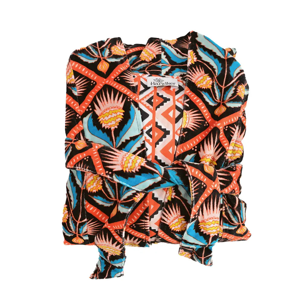 
                      
                        This robe from Handker Bandanas makes a great gift for the holiday season
                      
                    