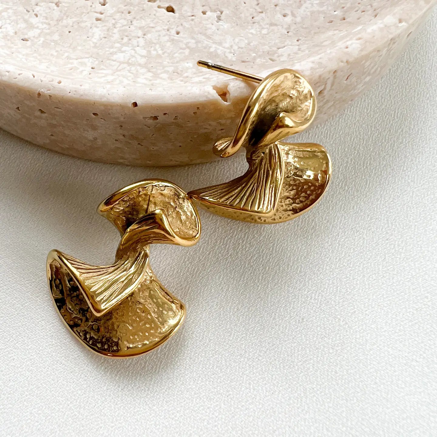 24th & Gold Cynthia Earrings