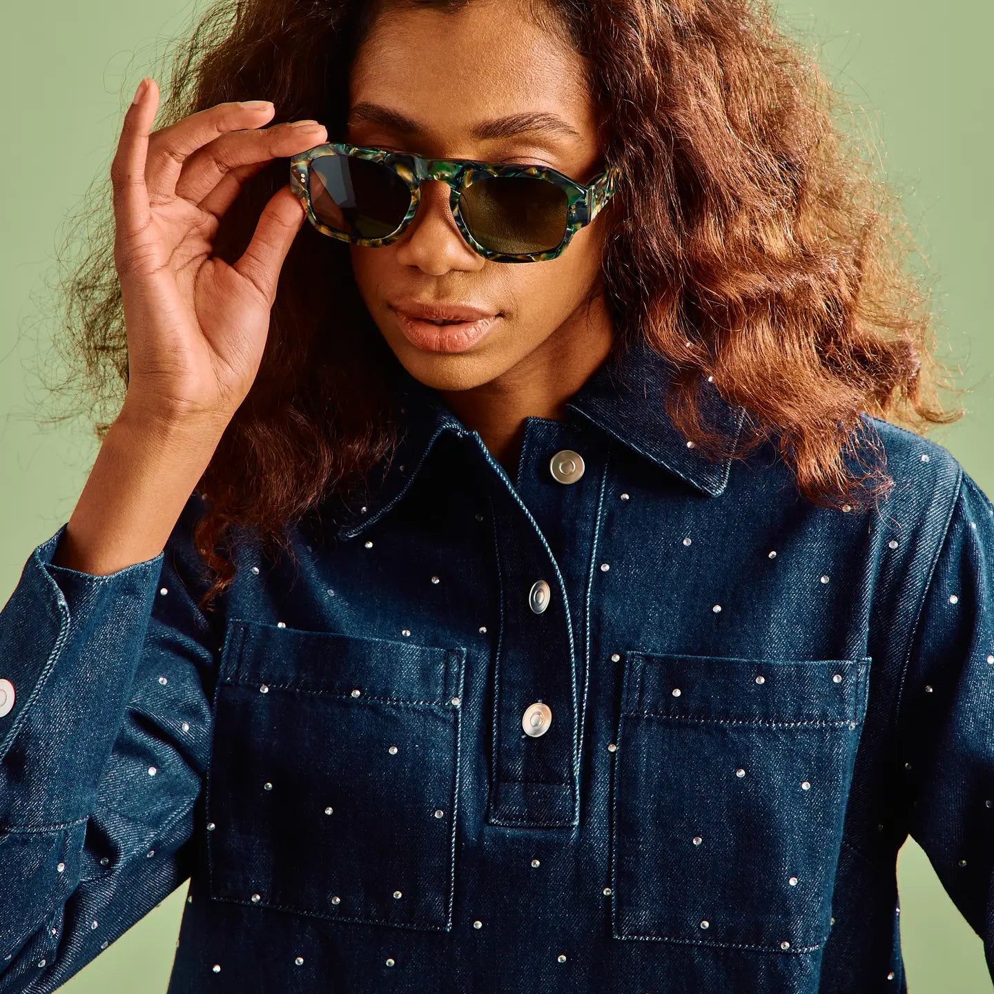 Make a bold summer statement with the Louie Aviator Sunglasses by SARDINE, now at Harbour Thread women's boutique in Burlington, VT. 
