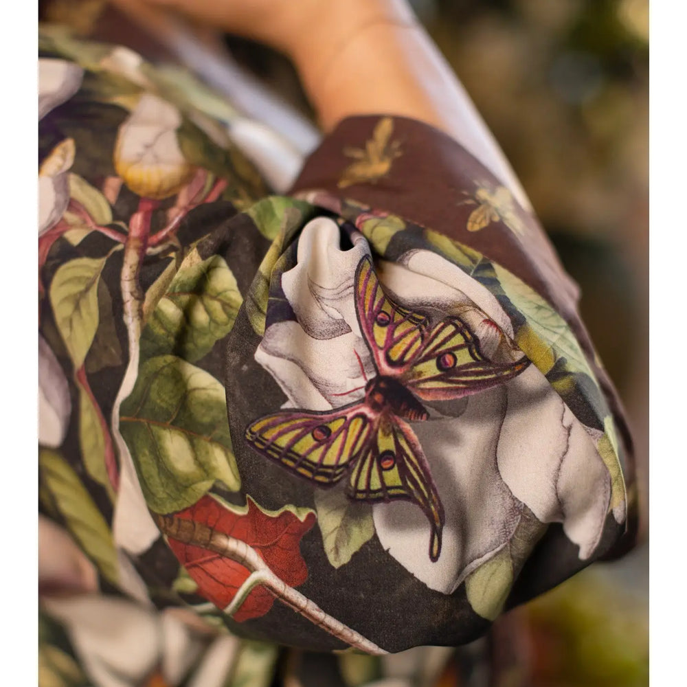 
                      
                        Market Of Stars Fleur De Lune Pixie Duster Crop Kimono
                      
                    