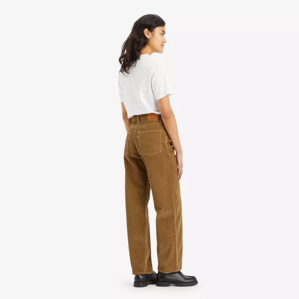 Back view of a woman wearing the Baggy Dad Wide Leg Corduroys by Levi's in the brown color Ermine