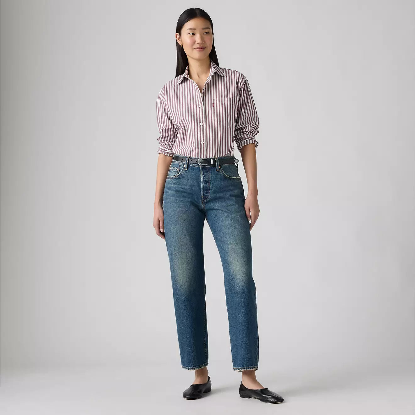 Slip into a pair of these on-trend 90's nostalgic Levi's jeans, now with an ankle-length hem. Find your pair at Harbour Thread in Burlington, VT. 
