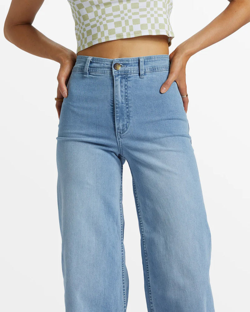 Light wash high waisted women's jeans