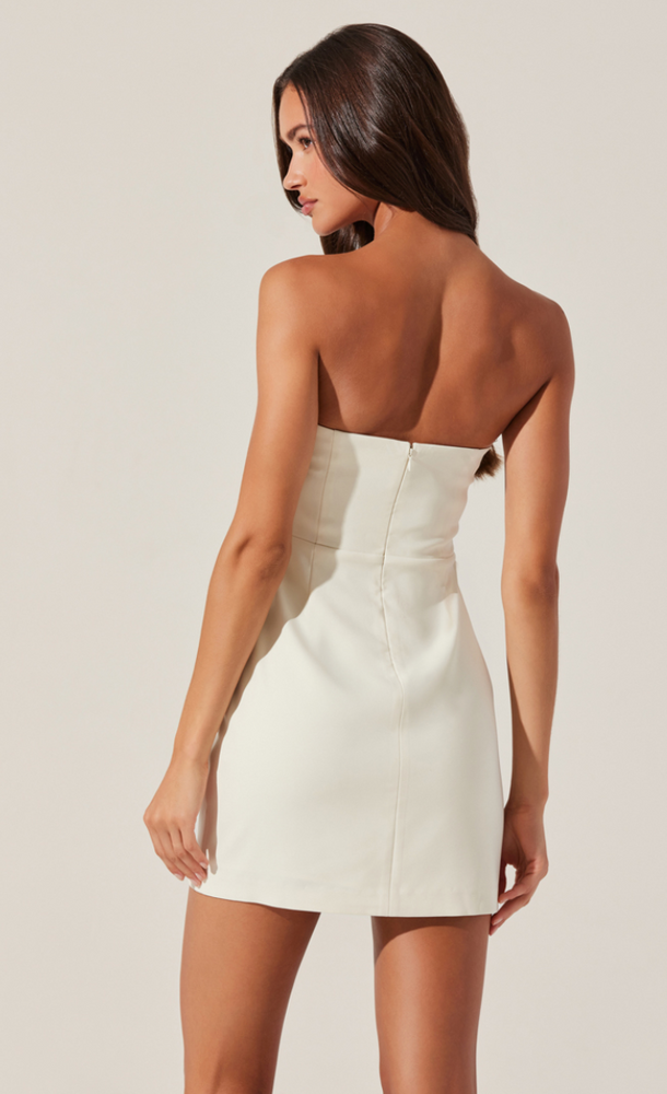 
                      
                        Women's versatile white mini dress with back zip closure. 
                      
                    