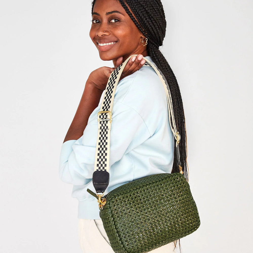 
                      
                        The Adjustable Crossbody Strap can convert your bag to a shoulder bag
                      
                    