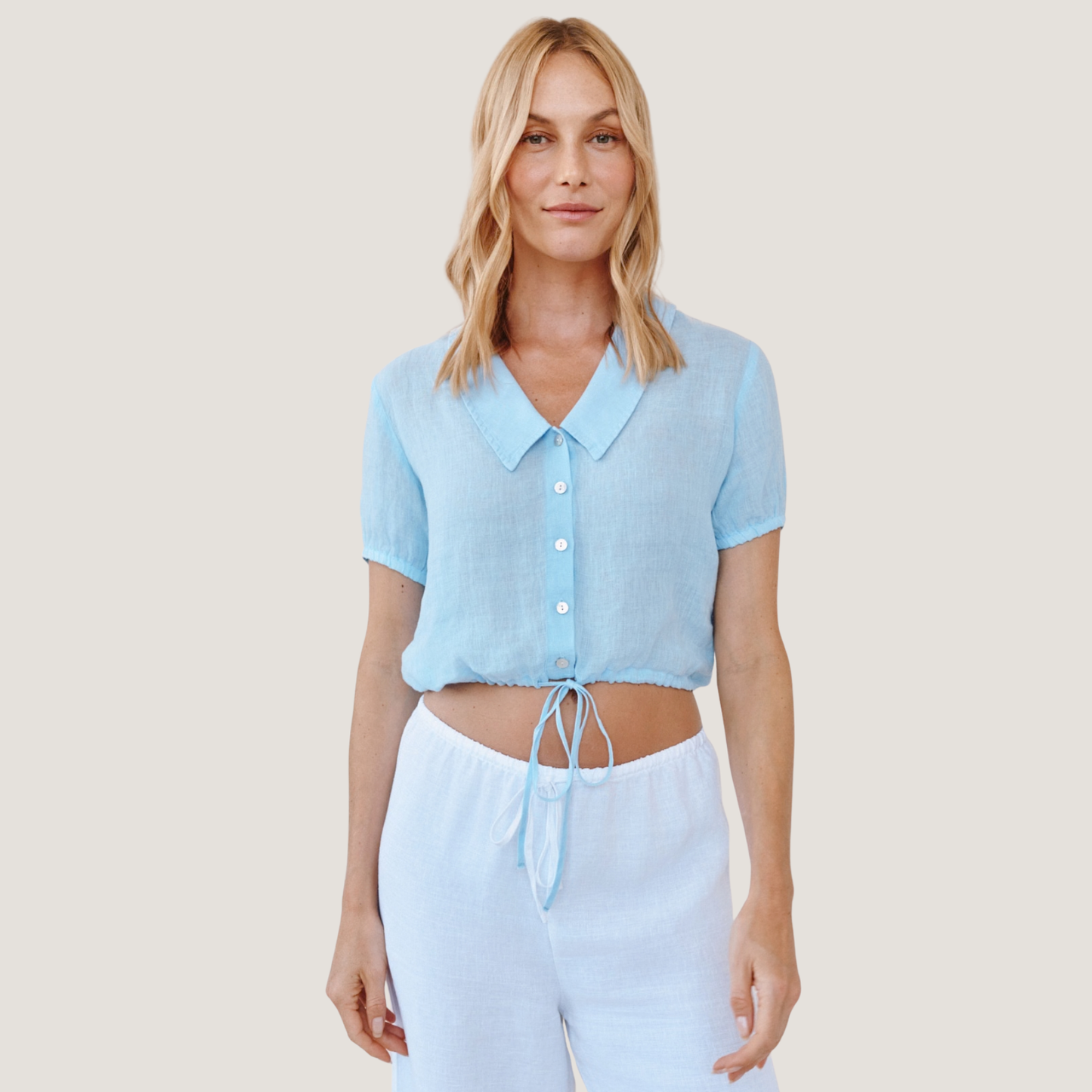 Bella Dahl Short Sleeve Puritan Collar Shirt in Blue Bell