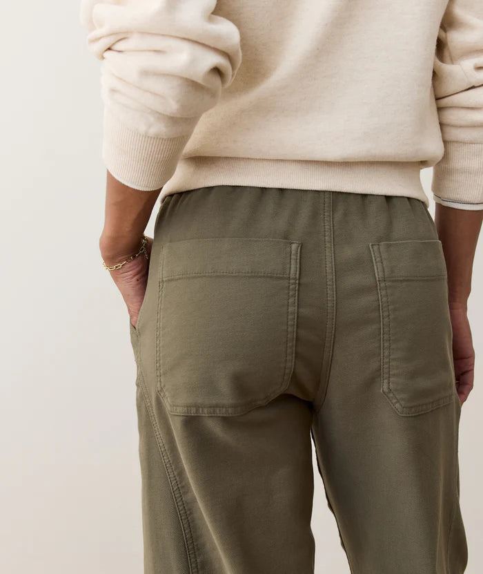 Women's green pants with back patch pockets