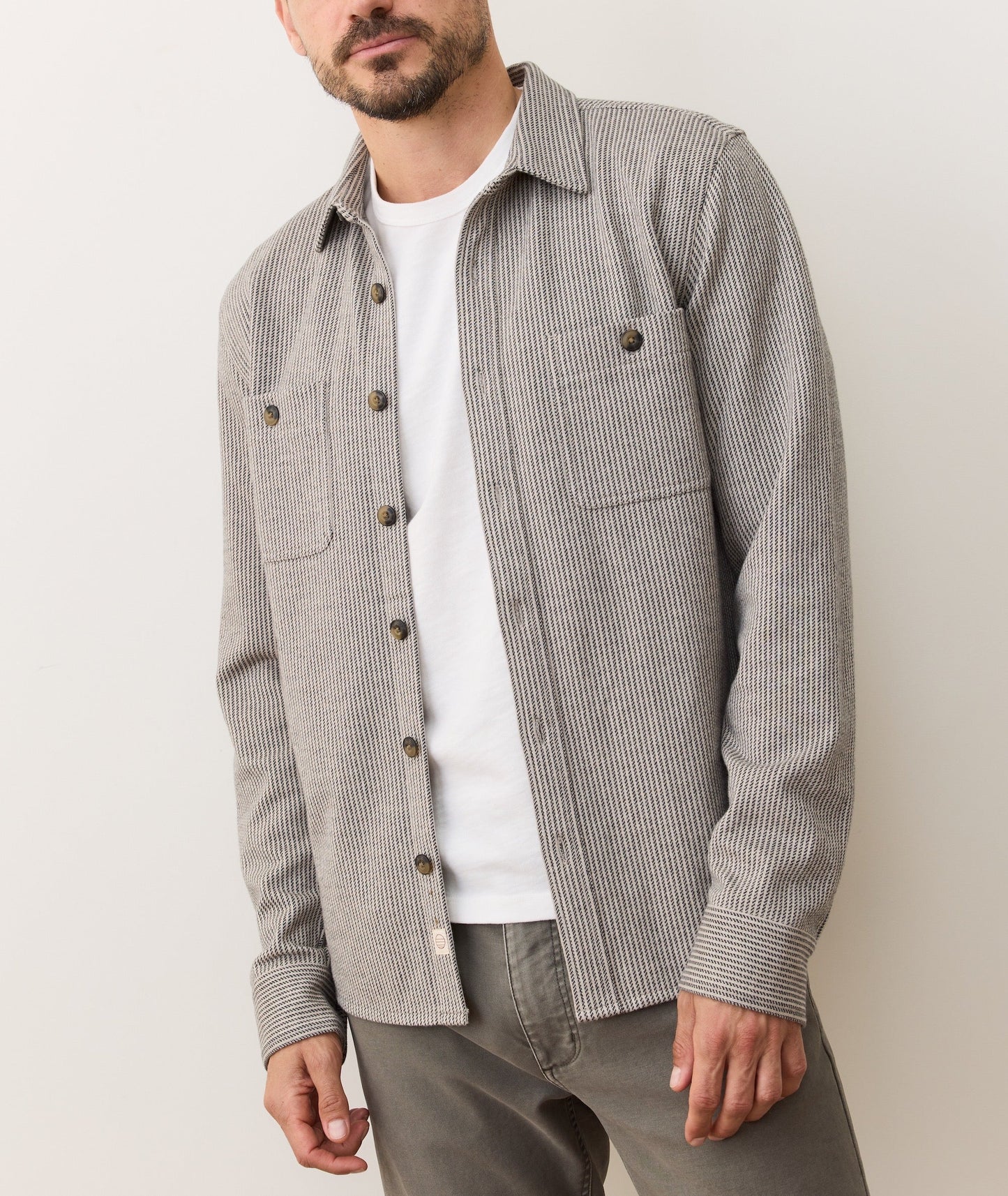 Men's shirt for layering