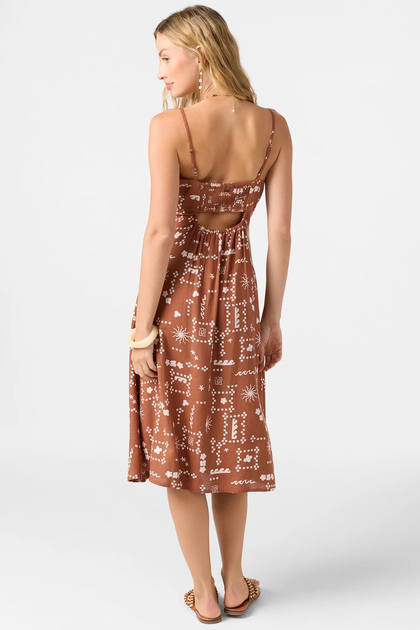 Shop O'Neill Dresses at Harbour Thread boutique in Burlington, VT! New arrivals include the Darleen Midi Dress in Rustic Brown. 