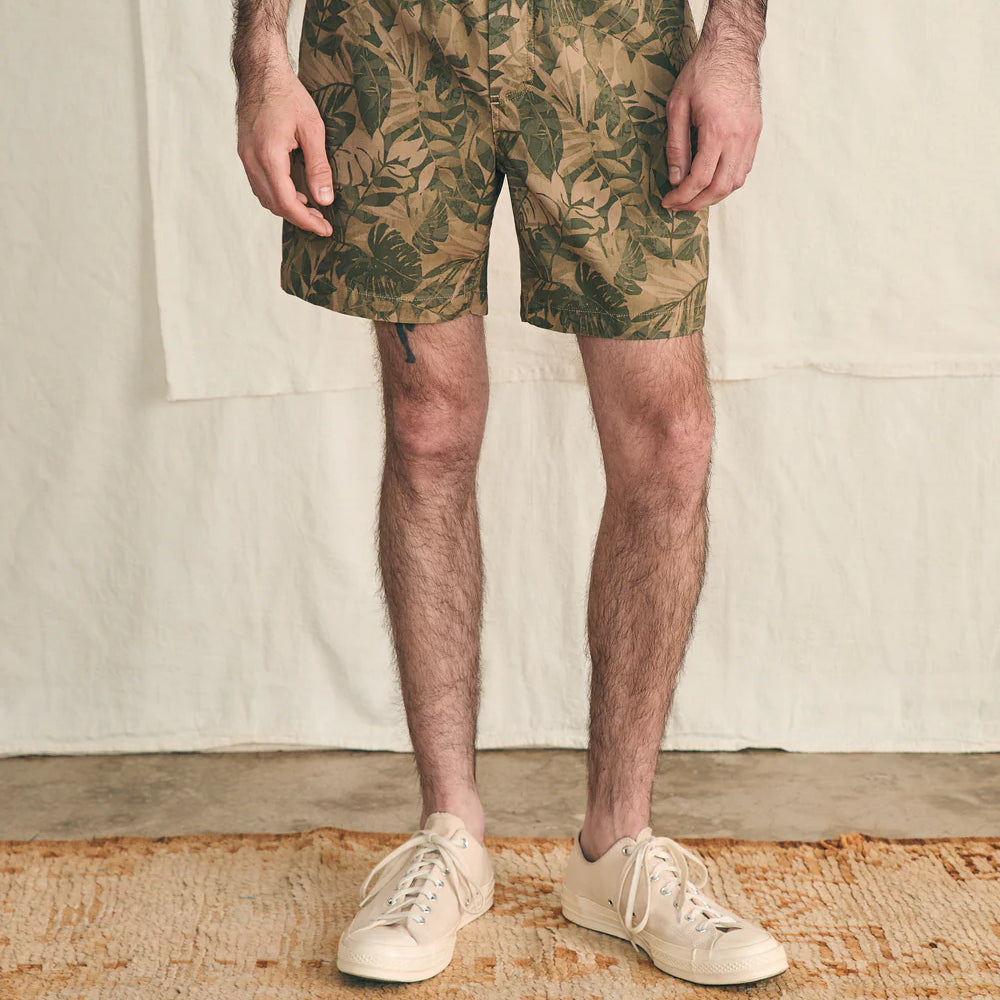 
                      
                        Faherty Essential Drawstring Short 6.5"- Olive Jungle Tropical
                      
                    