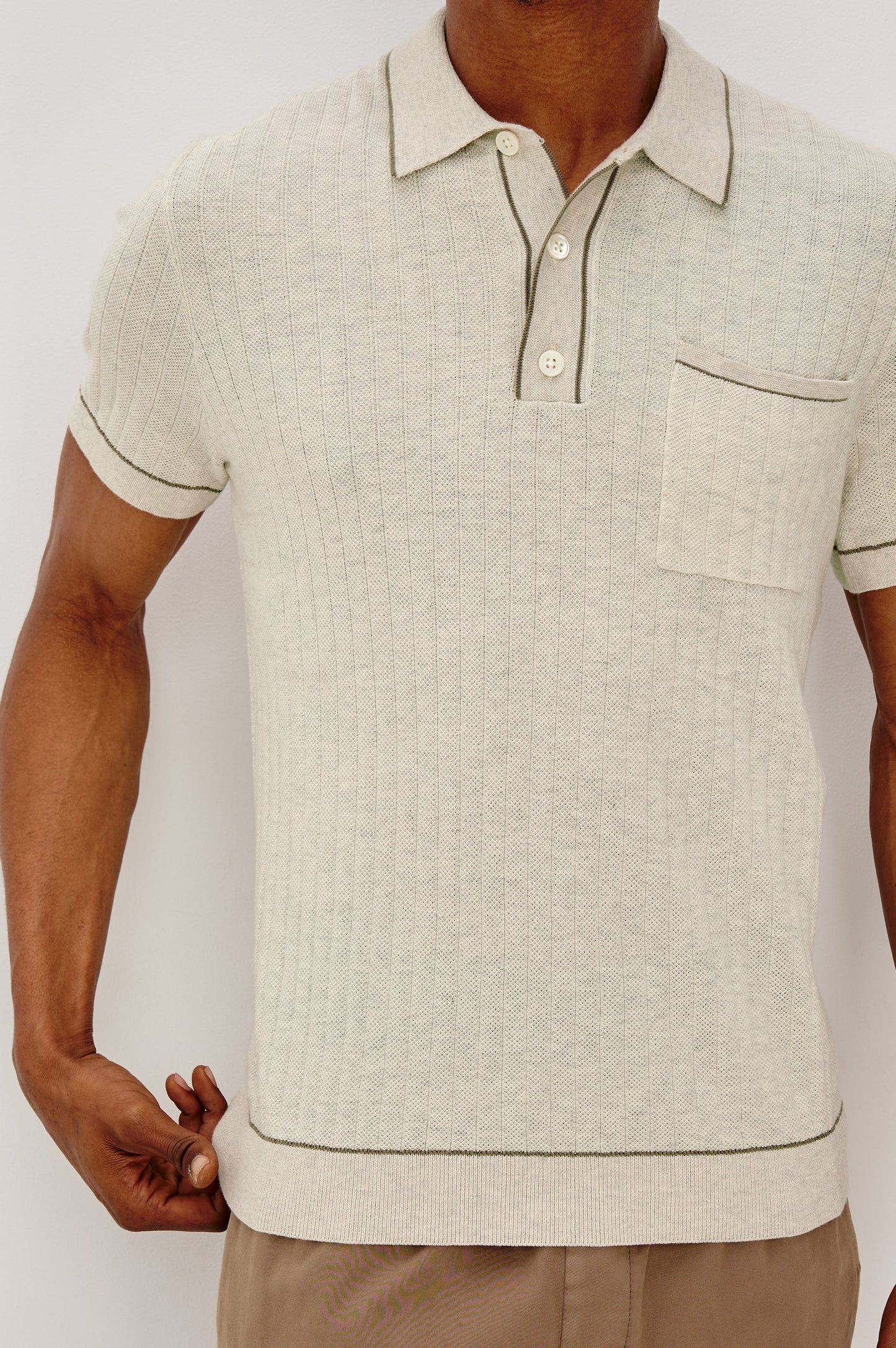 The Hardy Polo Shirt by Rails is a refined take on a classic, everyday style. Perfect for any occasion, it offers a luxe cotton rib fabrication for a more elevated look and feel.&nbsp;