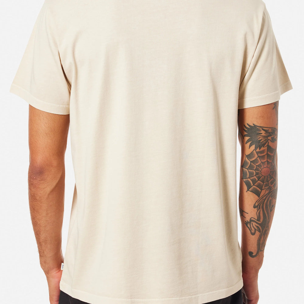 
                      
                        Standard fit short sleeve men's t-shirt
                      
                    