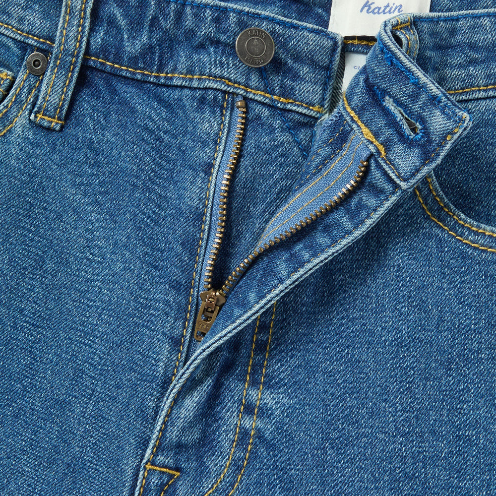 
                      
                        Front closure detail on the Medium Indigo Ren 57 Classic Men's Jeans by Katin
                      
                    