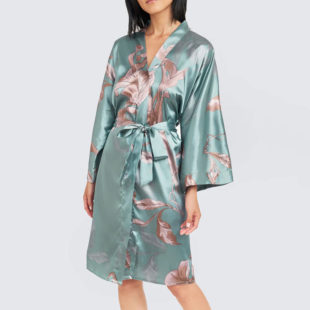 The Ayame Short Kimono Robe in Jade