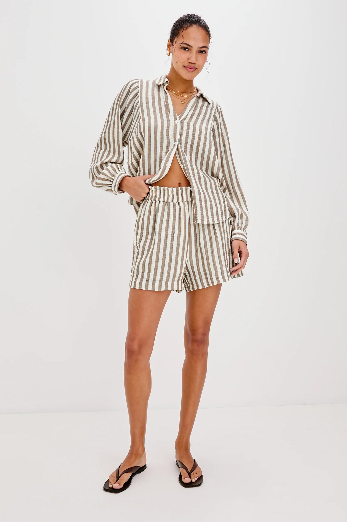 These soft and breezy double gauze shorts from Rails offer versatile styling options for warm weather days. Find yours at Harbour Thread in St. Pete, FL!