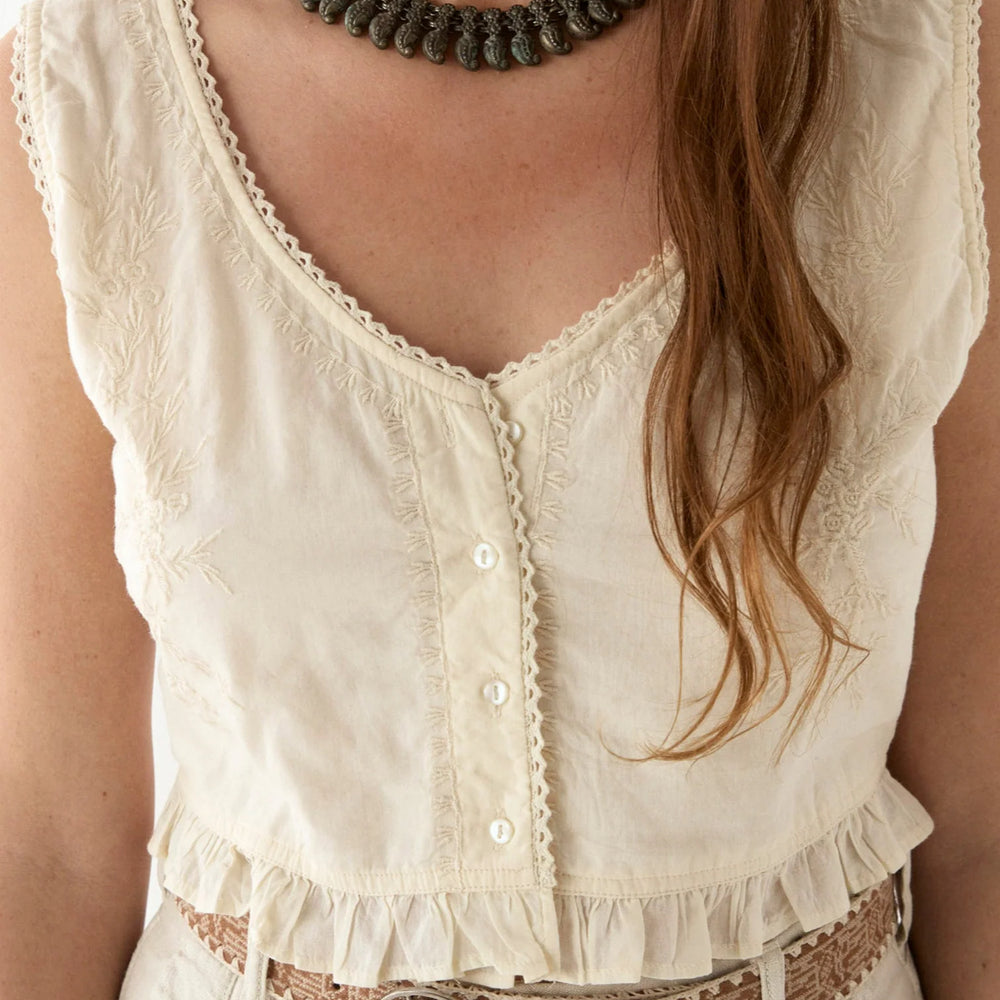 Cute, cropped and versatile, the lovely Meg Blouse by Maison Hotel looks great with just about everything. Shop this vintage-inspired top at Harbour Thread!
