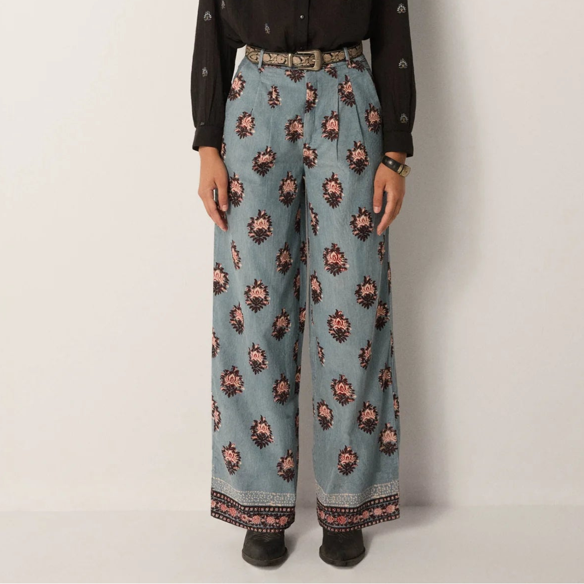 The Maison Hotel Jimmy Pant in Cerulean Mist.