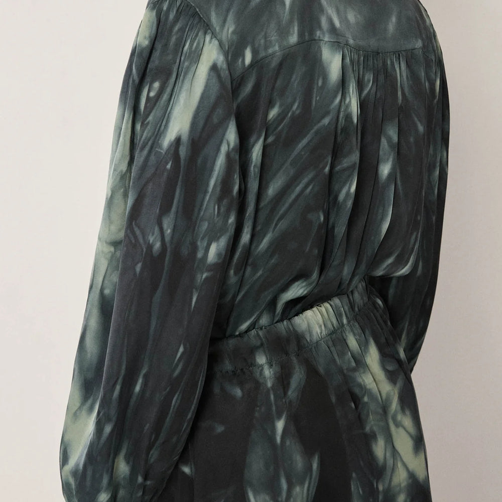 
                      
                        Maison Hotel Noelia Blouse
                      
                    