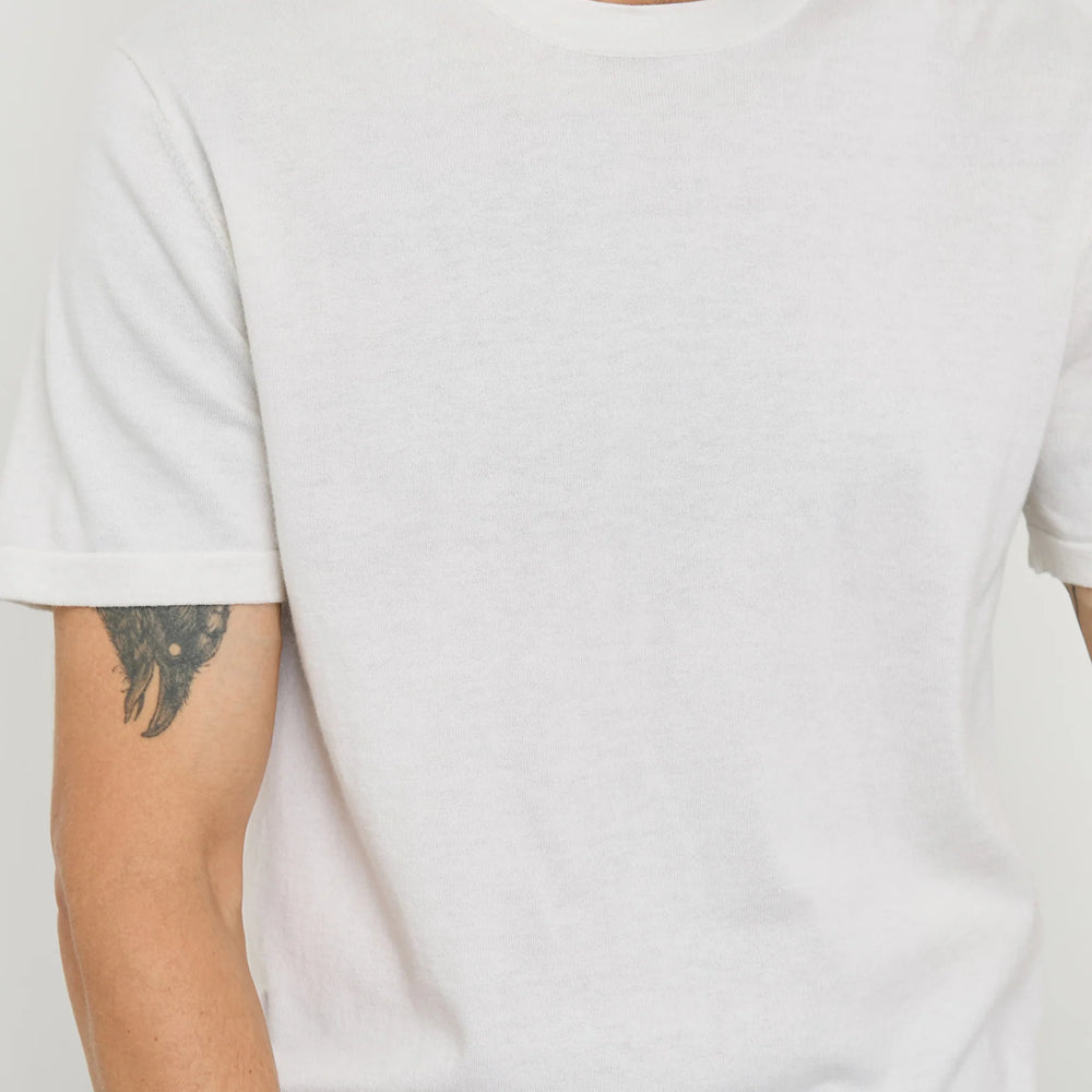 
                      
                        Men's cream color short sleeve t-shirt
                      
                    