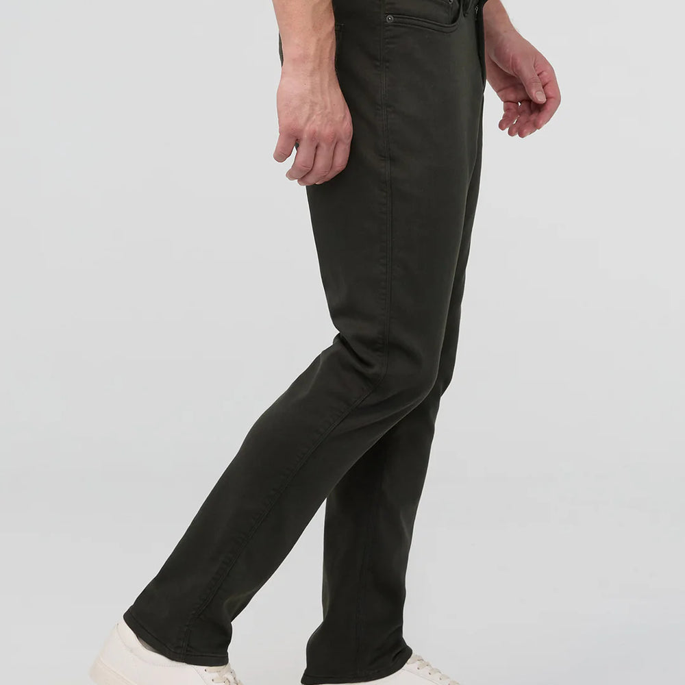 
                      
                        DUER No Sweat Relaxed Taper - Evergreen
                      
                    