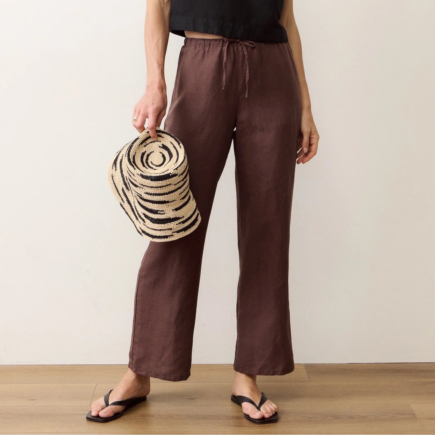 Marine Layer Women's Linen Drawstring Pant in Chocolate