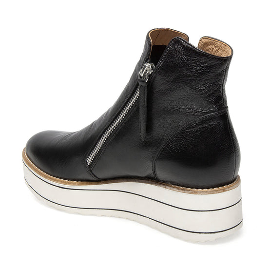 Silent D NENE Boot - Black/White