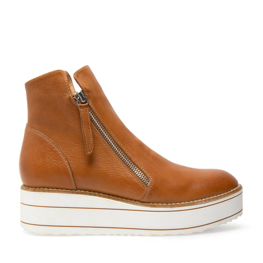 
                      
                        Silent D Nene Boot
                      
                    