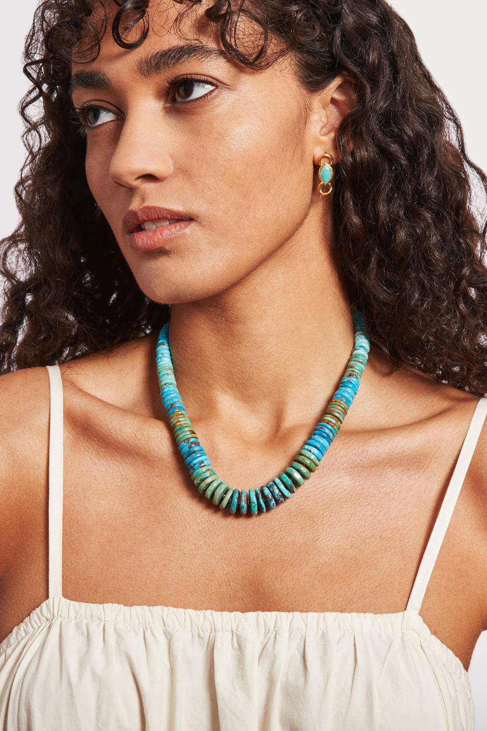 Woman wearing Chan Luu's Sky Necklace Turquoise