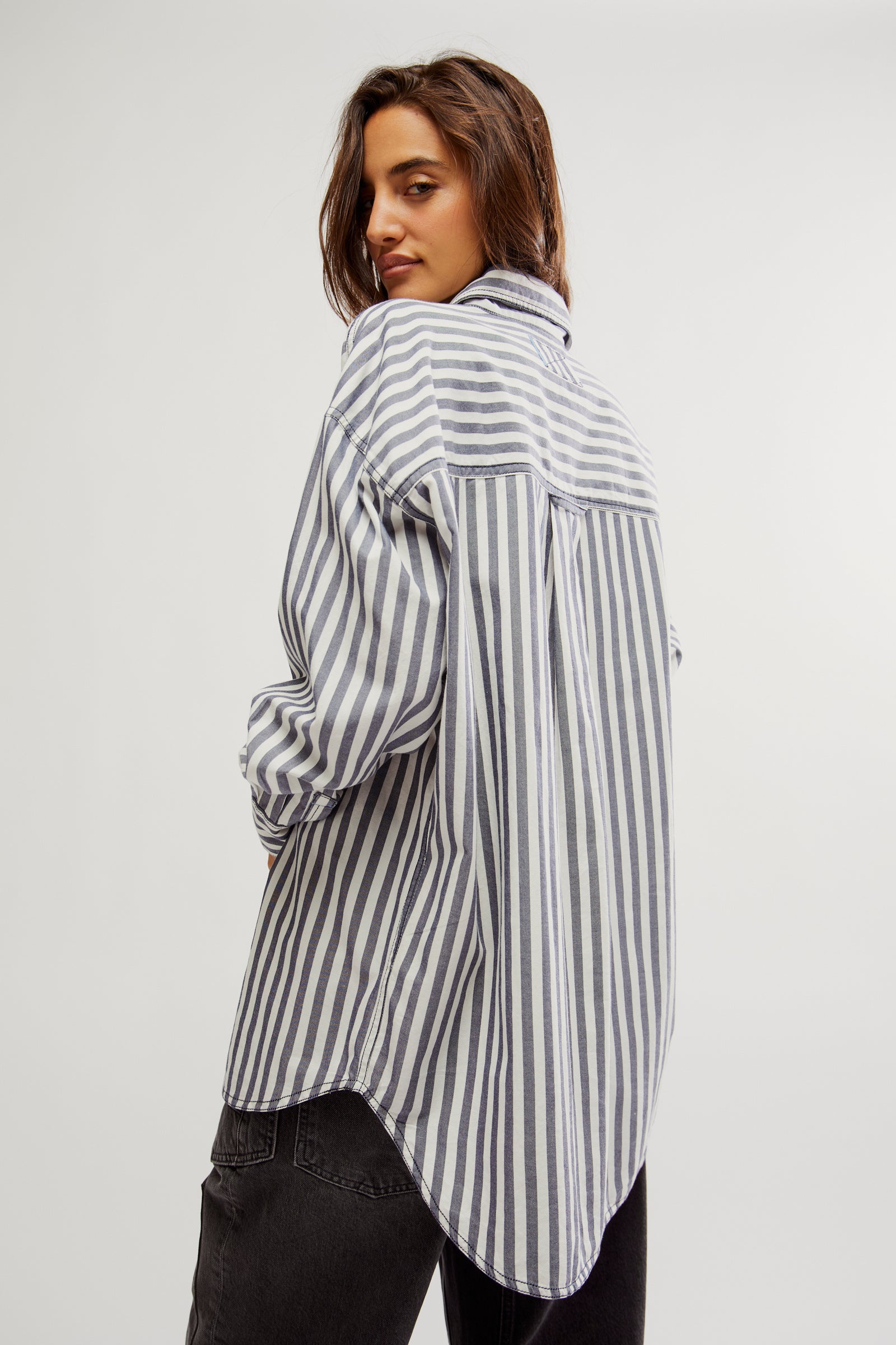 (取寄) フリーピープル レディース フレディ シャツ Free People women Freddie Shirt Optic White Free People Women's Freddie Shirt, Optic White at Amazon