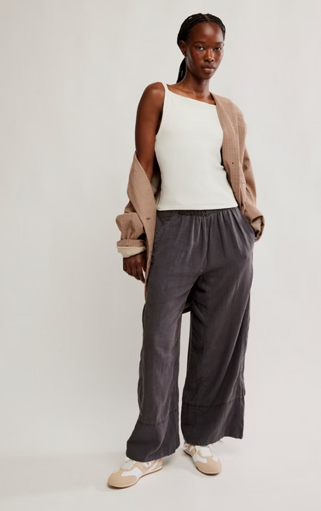 
                      
                        Shop the black Day's End Linen Pull-On Pants by Free People at Harbour Thread for an elevated casual look. 
                      
                    