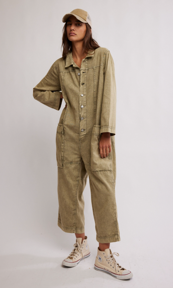 
                      
                        Women's shapeless jumpsuit with front button closure and utility inspired designs. 
                      
                    