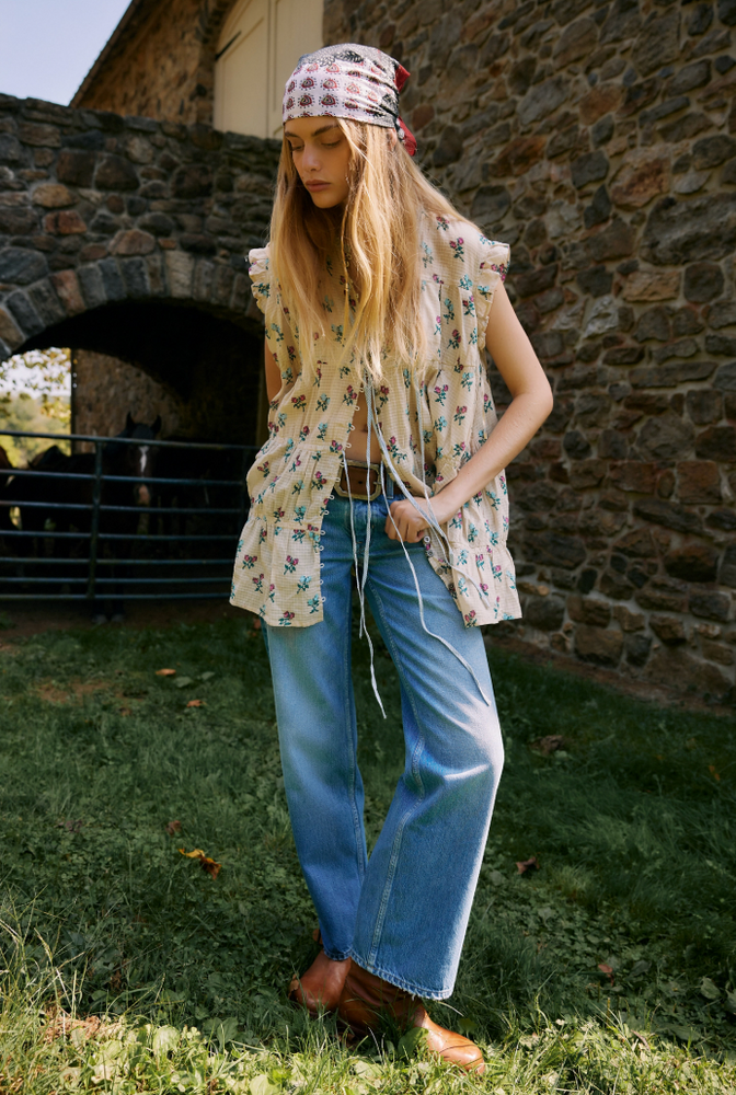 Shop the latest women's denim trends at Harbour Thread in Burlington, VT. New arrivals include the Free People Tennessee Low-Rise Boyfriend Jeans in Cowboy Romance. 