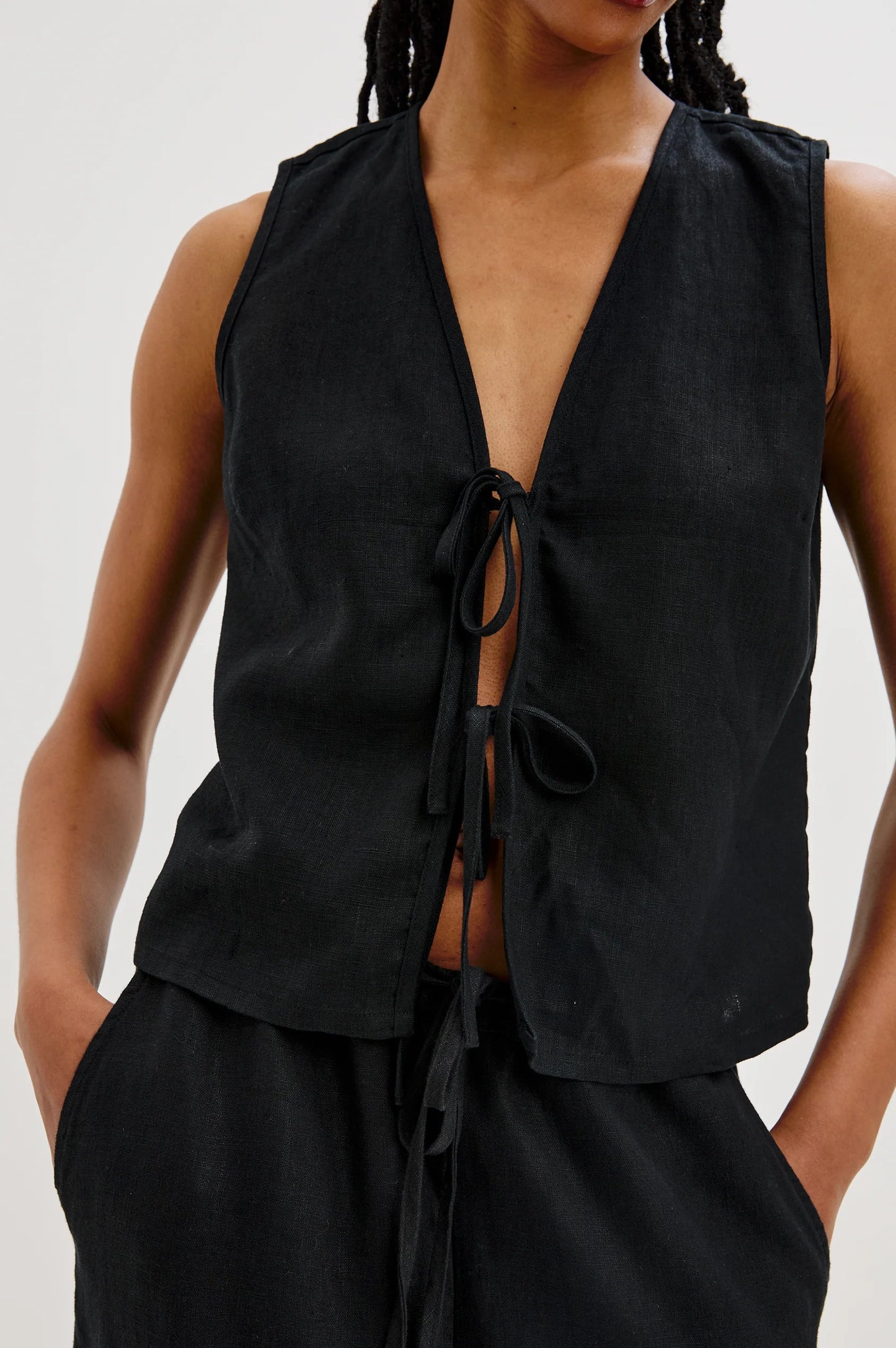 Shop tie front tops for summer at Harbour Thread women's boutique. New arrivals include the Rails Oregon Top in Black. 