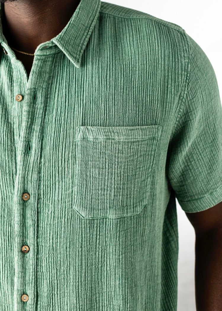 Men's textured green shirt
