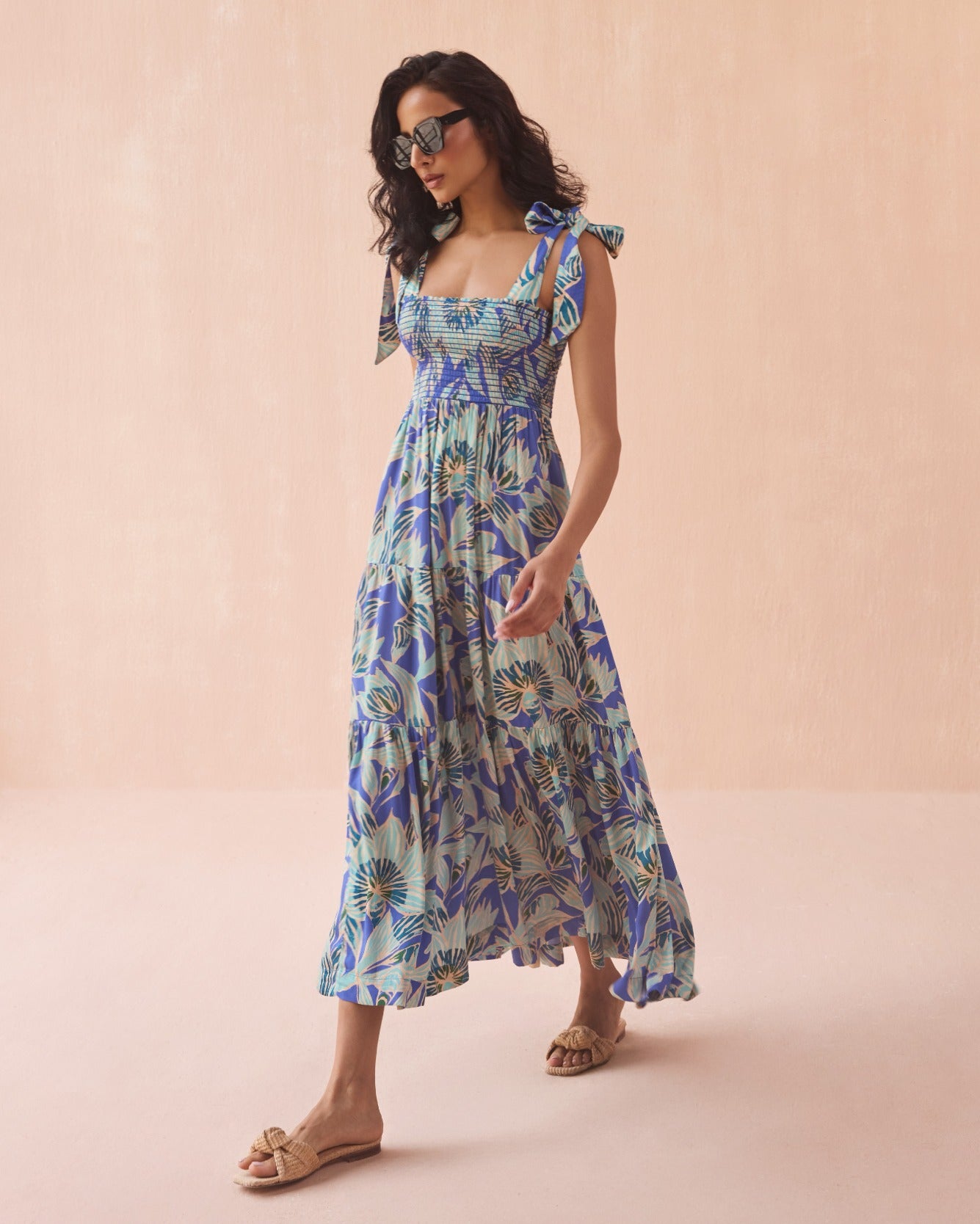 OMIKA Lana Maxi in Thea Cornflower