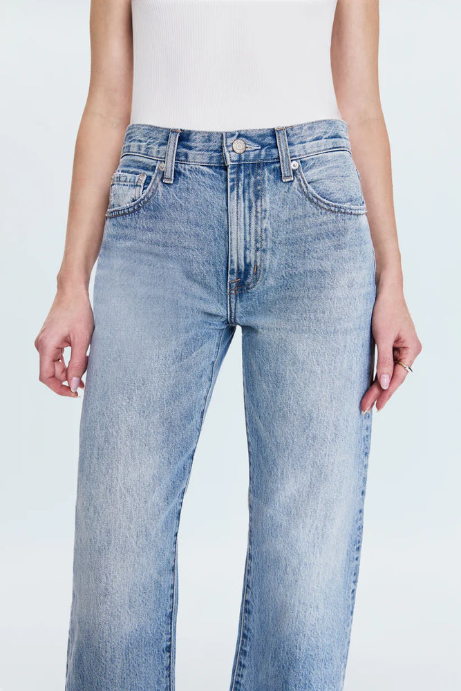 
                      
                        PISTOLA Lexi Mid Rise Bowed Straight
                      
                    