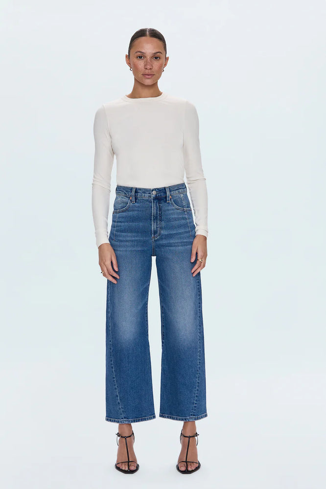 Step out in the latest style with the PISTOLA Kyra High Rise Bowed Ankle Women's Jeans. Find your pair at Harbour Thread boutique!