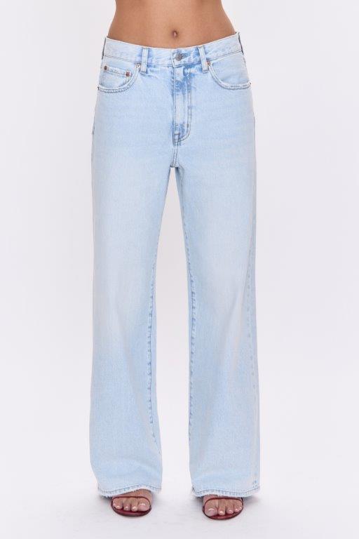 Now at Harbour Thread, these on-trend wide-leg light wash jeans from Pistola offer effortlessly cool laid back vibes for your everyday style. 
