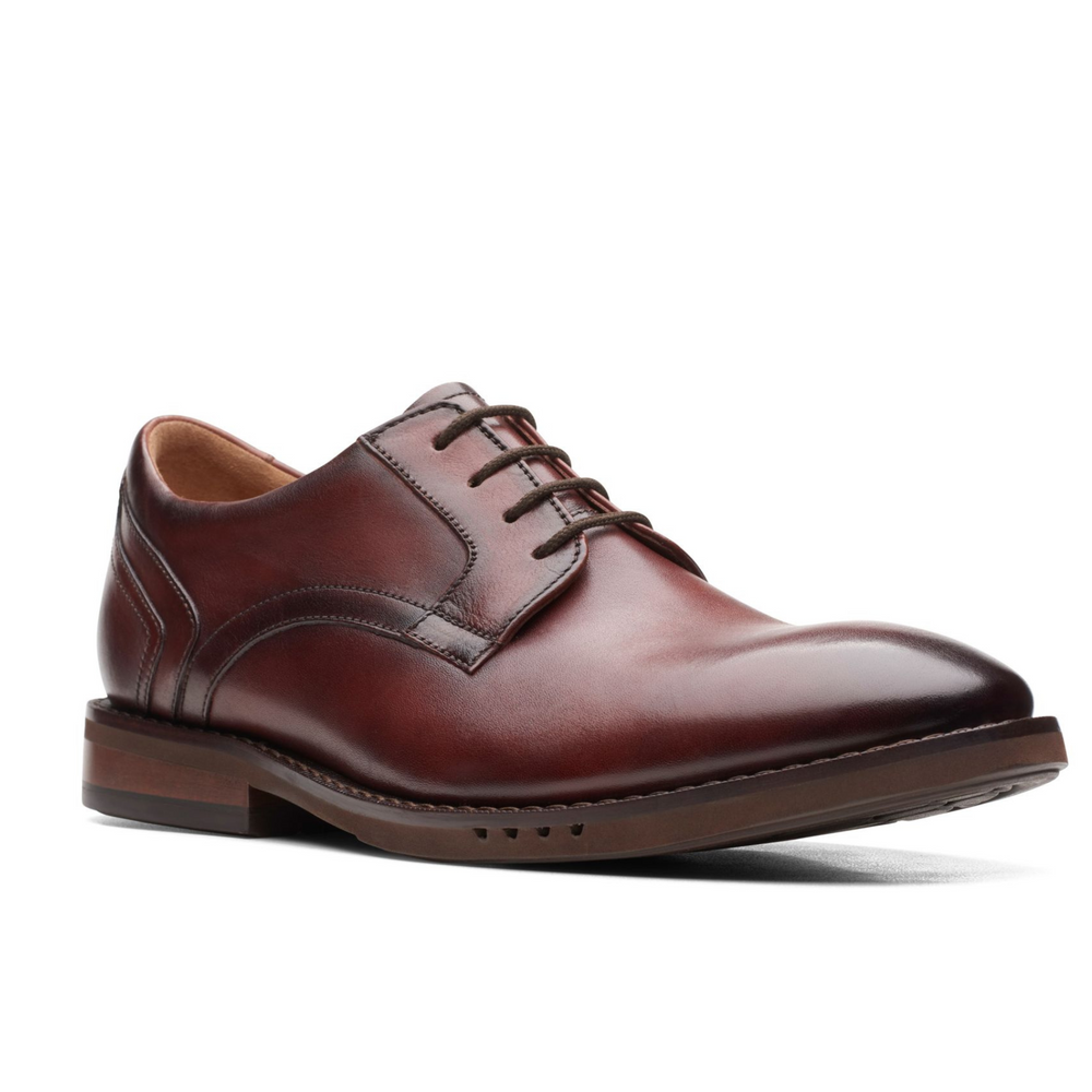 Clarks Un Hugh Lace Men's Shoe - Brown Leather